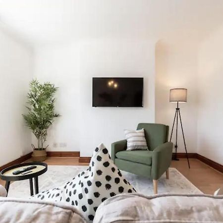 Metropolitan - 2 Bed, Private Parking Apartment, Great Commercial Home From Home Stay! Southampton Zewnętrze zdjęcie