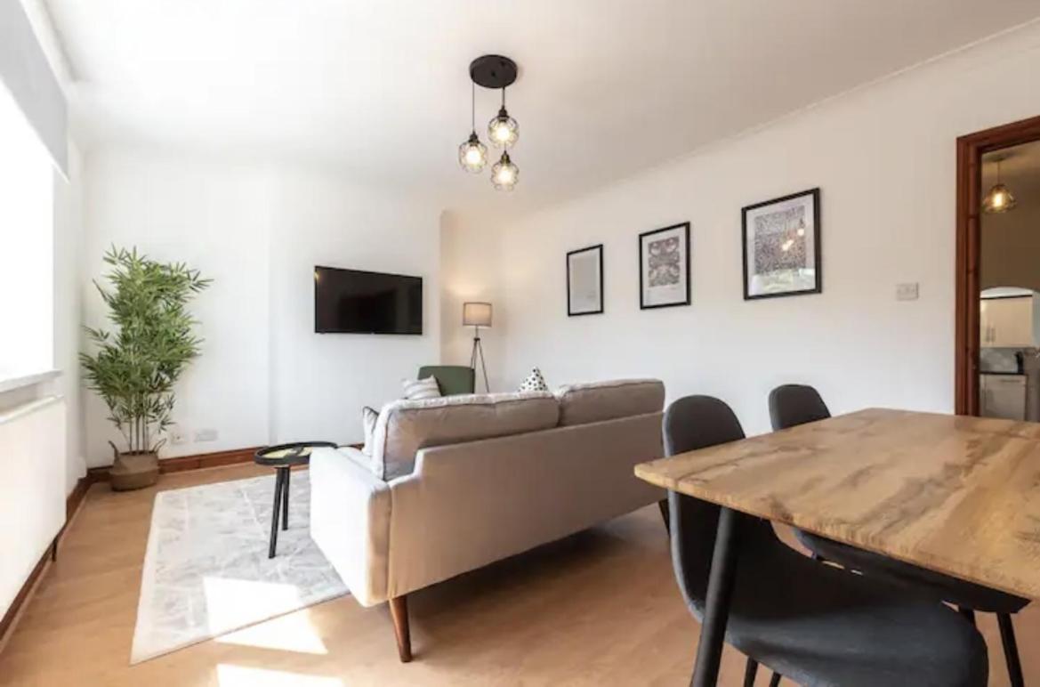 Metropolitan - 2 Bed, Private Parking Apartment, Great Commercial Home From Home Stay! Southampton Zewnętrze zdjęcie